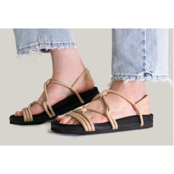 ROAM dusty pink Strappy Sandals, NEW w/oBox. Womens size 8 - Picture 2 of 6